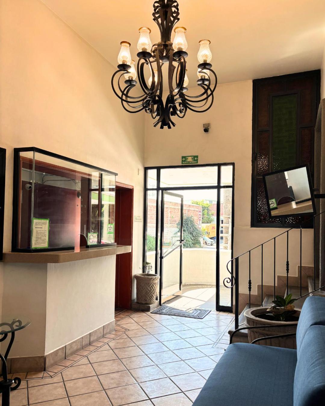 גואדלחארה Hotel Arboledas Industrial מראה חיצוני תמונה