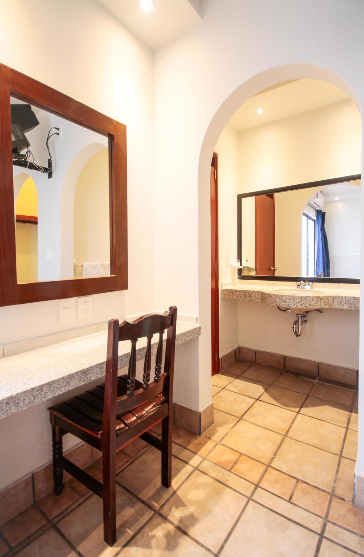 גואדלחארה Hotel Arboledas Industrial מראה חיצוני תמונה