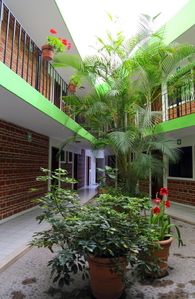גואדלחארה Hotel Arboledas Industrial מראה חיצוני תמונה