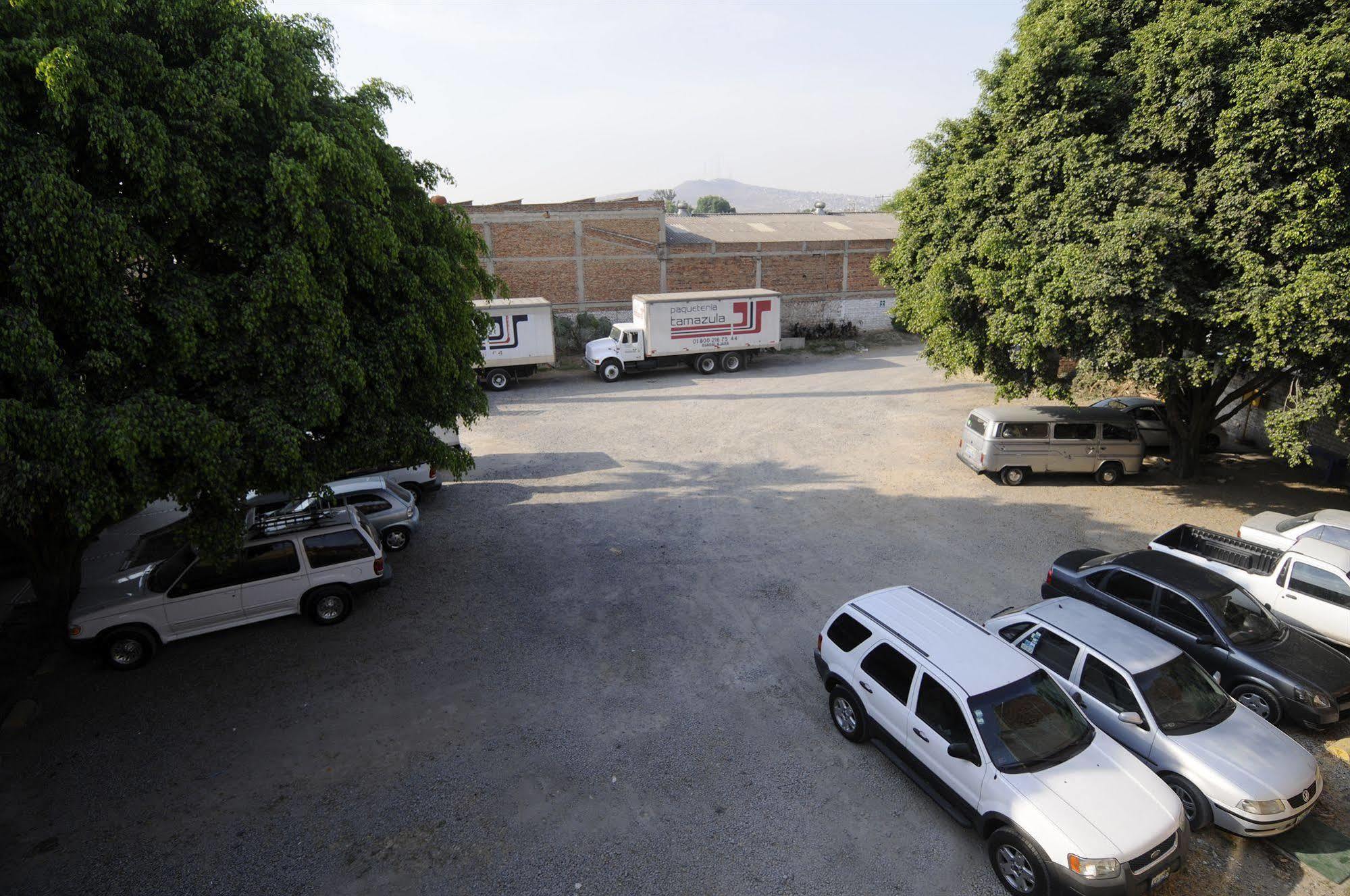 גואדלחארה Hotel Arboledas Industrial מראה חיצוני תמונה